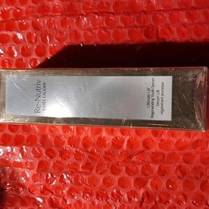 ESTEE LAUDER 1 OZ Re-Nutriv Ultimate Lift Regenerating Youth Serum